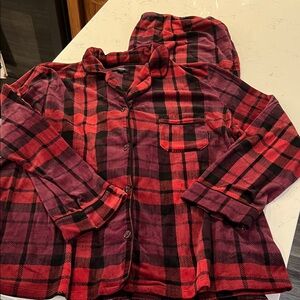 Simply Vera Vera Wang women’s fleece plaid pajamas - Red and Black